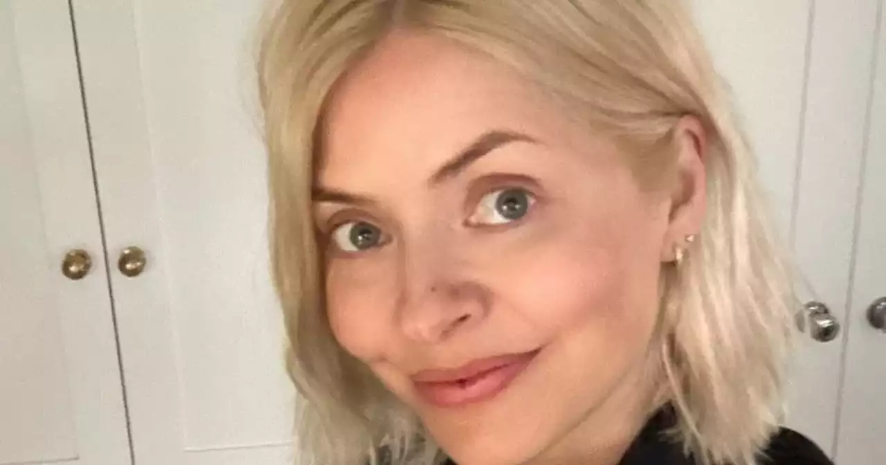 Holly Willoughby is autumn ready in 'gorgeous' £29 M&S jumper