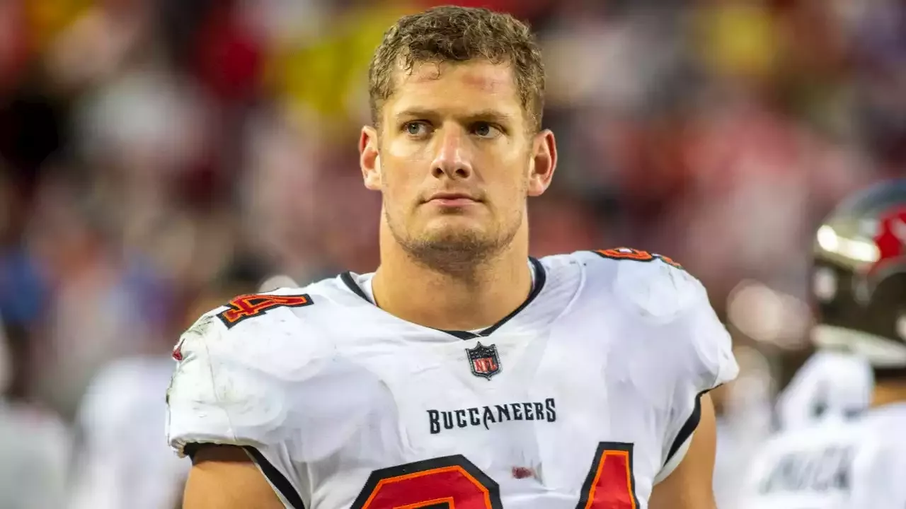 Carl Nassib First Openly Gay Player In Nfl Announces Retirement 8117