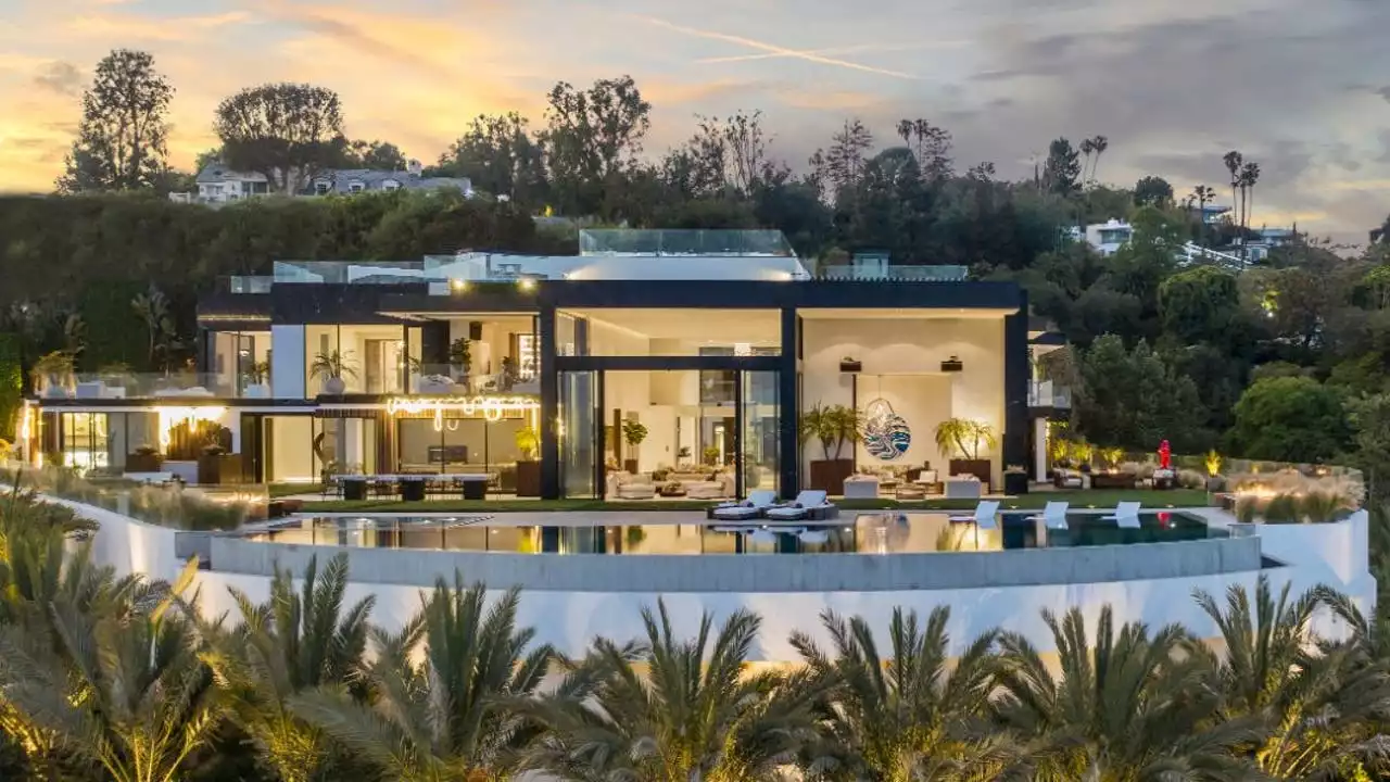 $2 billion Powerball winner buys Bel Air mansion listed at $87 million; take a look inside