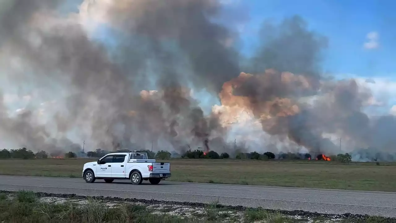 Brazoria County Fire: Authorities battling wildfire south of Damon, Texas