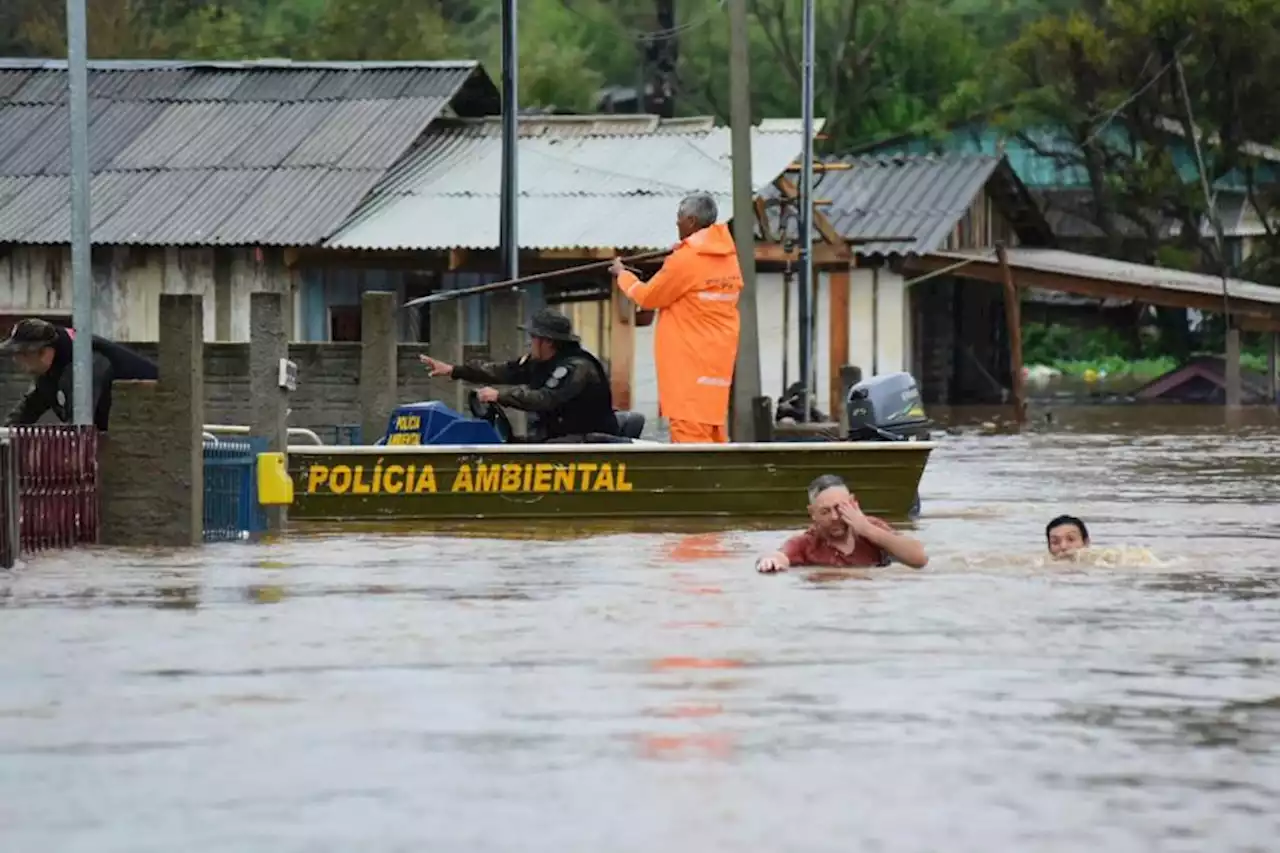 Brazil storm leaves dozens dead and 1,600 homeless as families plead for help