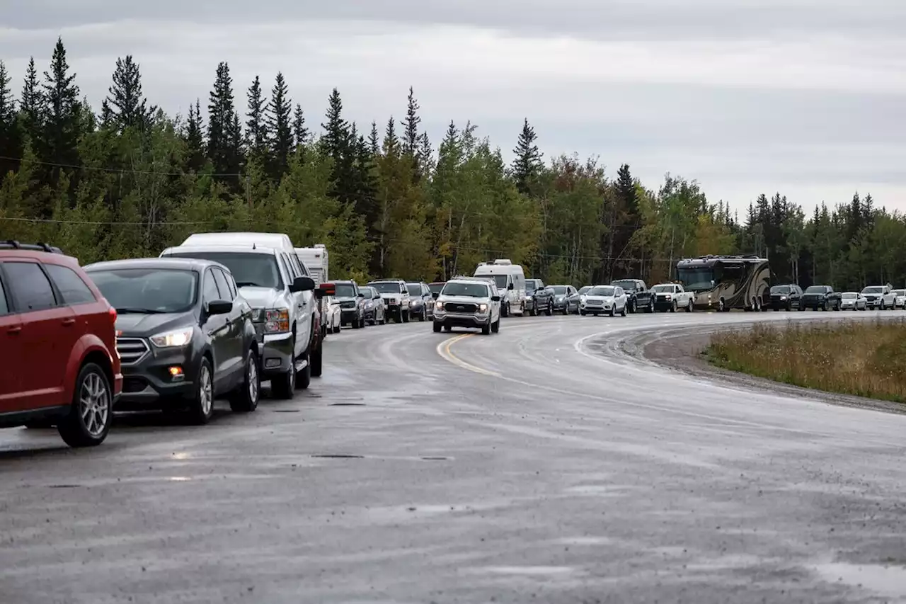 Thousands begin journey home as Yellowknife evacuation order scheduled to lift