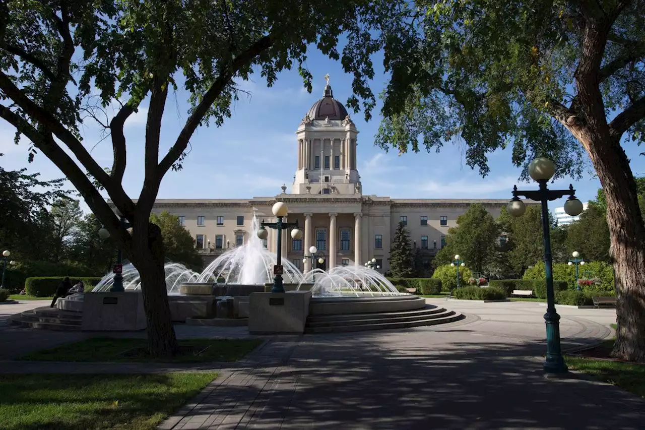 Winners of recent Manitoba elections have seen sizable majority governments