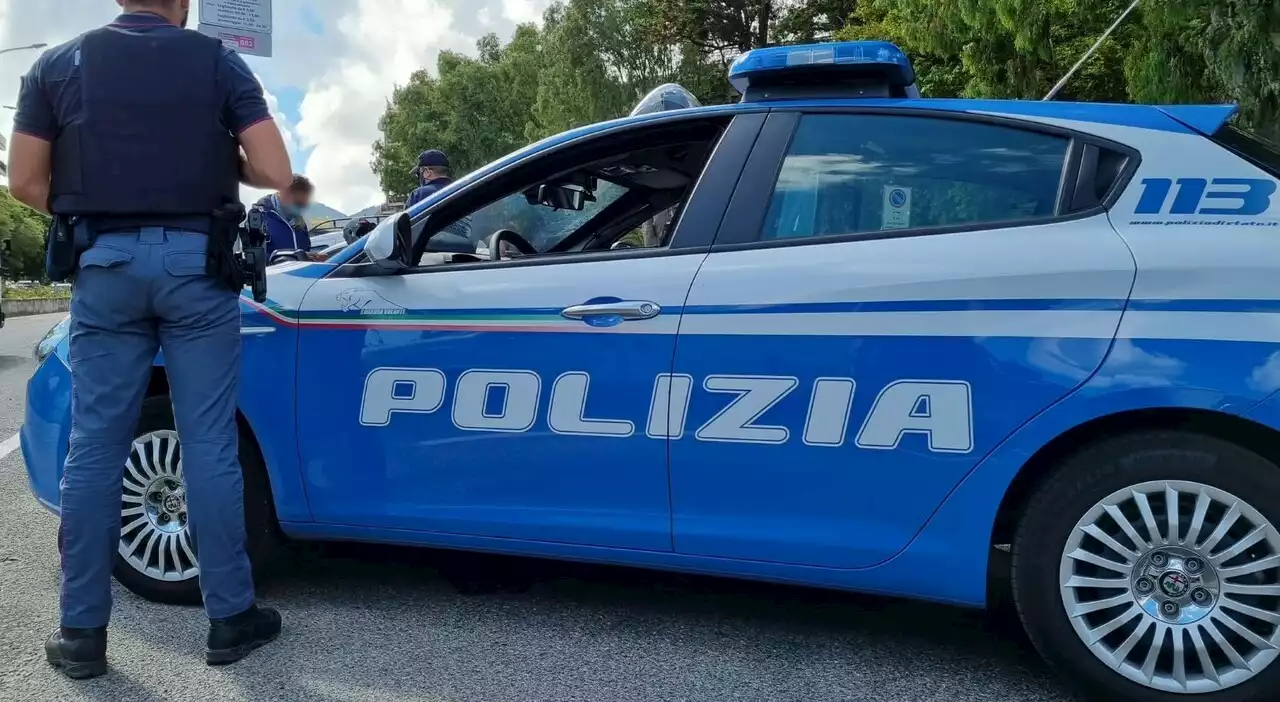 Allarme rapine, parla la titolare della gelateria: «Dipendente minacciata con la pistola è ancora sotto choc»