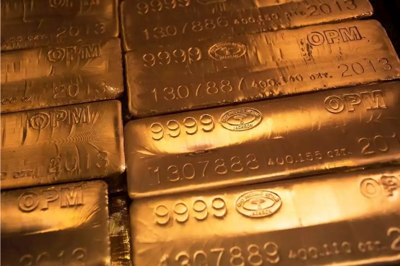 Starker Dollar setzt Goldpreis unter Druck Von Investing.com