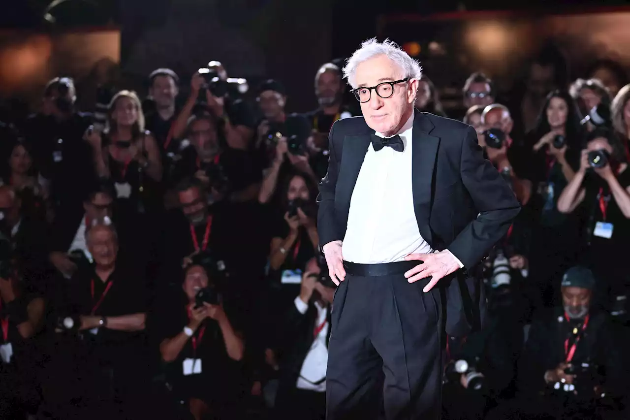 En medio de fuertes protestas, Woody Allen presentó su última película en el Festival de Venecia