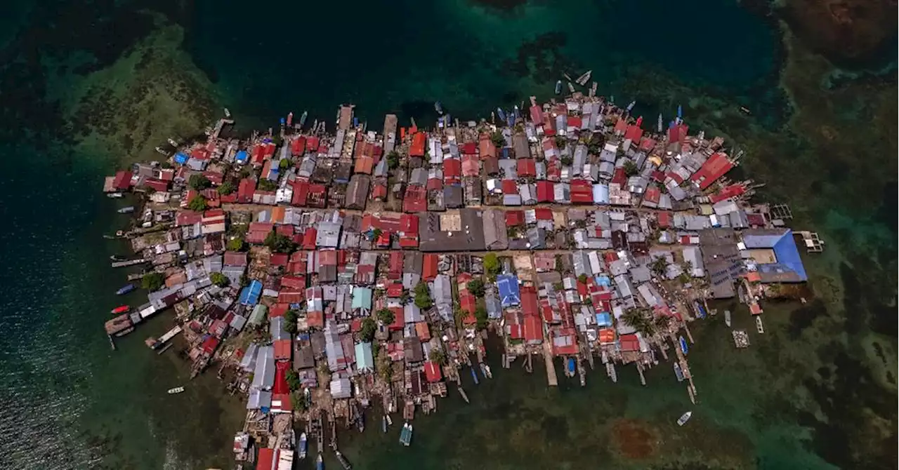 Face à la montée des eaux, des indigènes abandonnent leur îlot des Caraïbes