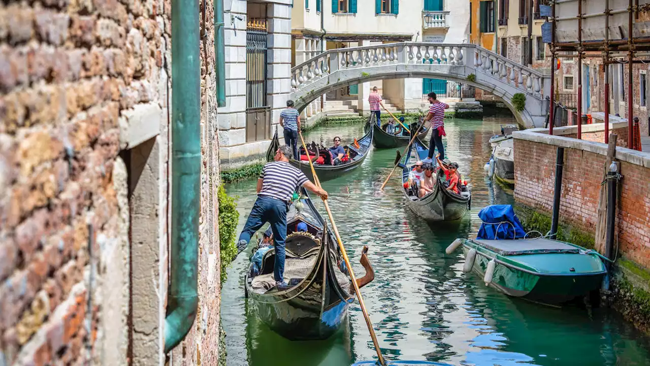 ‘Theme park’ accusations as Venice makes tourists pay for entry tickets