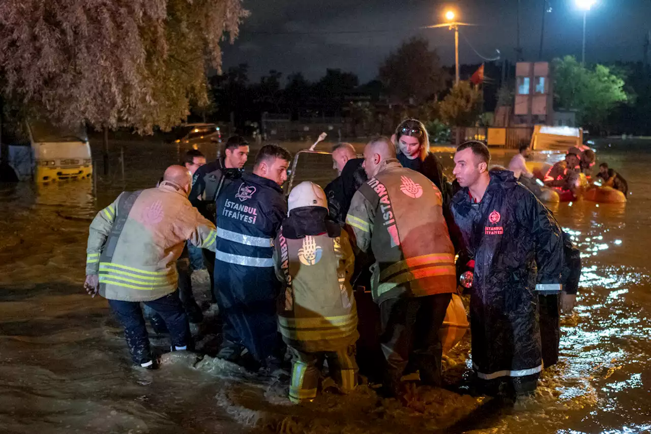 Five die in Turkey floods