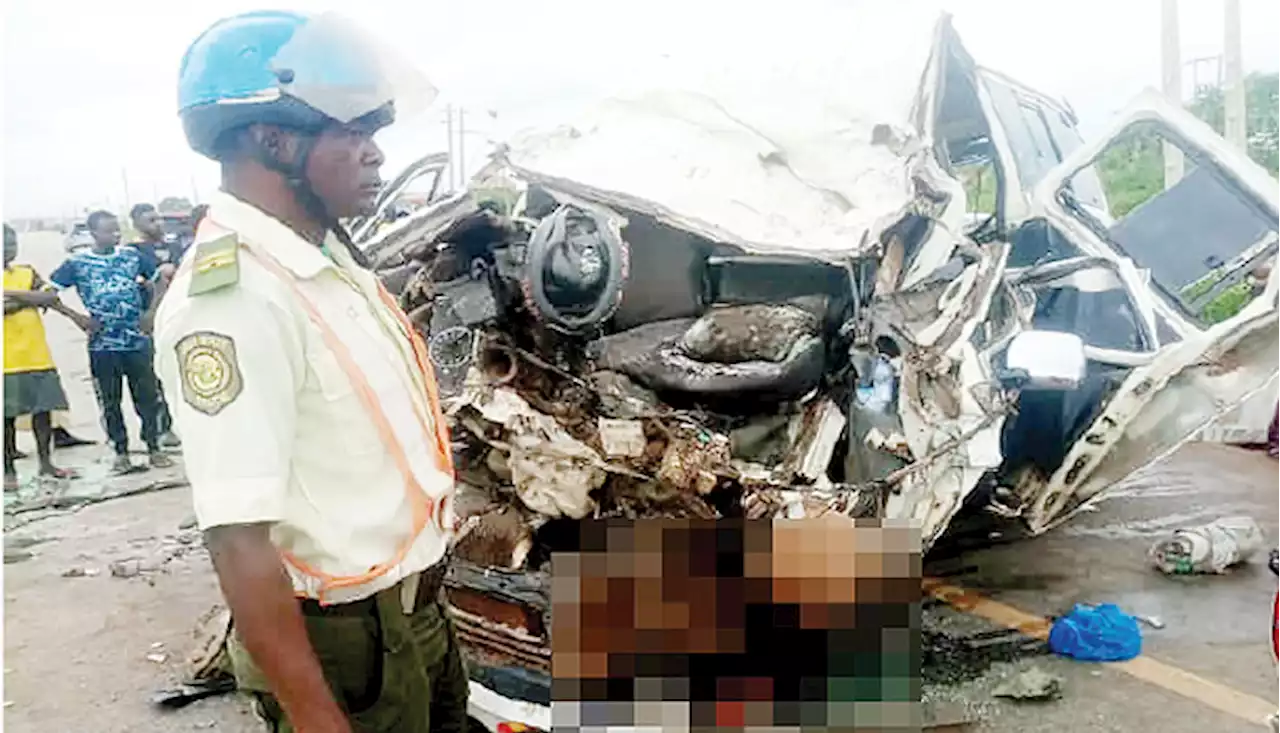 Two die in Lagos-Ibadan Expressway crash