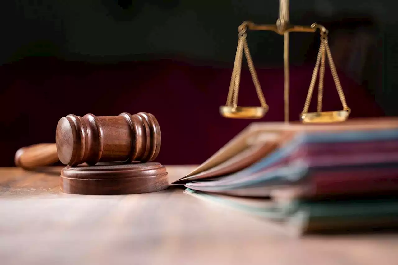GPT-4 wins chatbot lawyer contest – but is still not as good as humans
