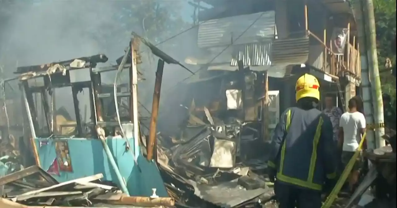 Incendio en Pereira dejó más de 20 familias sin techo: 'Quedamos sin nada'