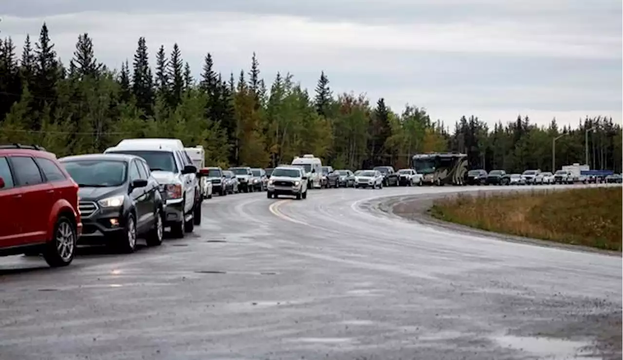 Thousands start journey home as Yellowknife evacuation order scheduled to lift