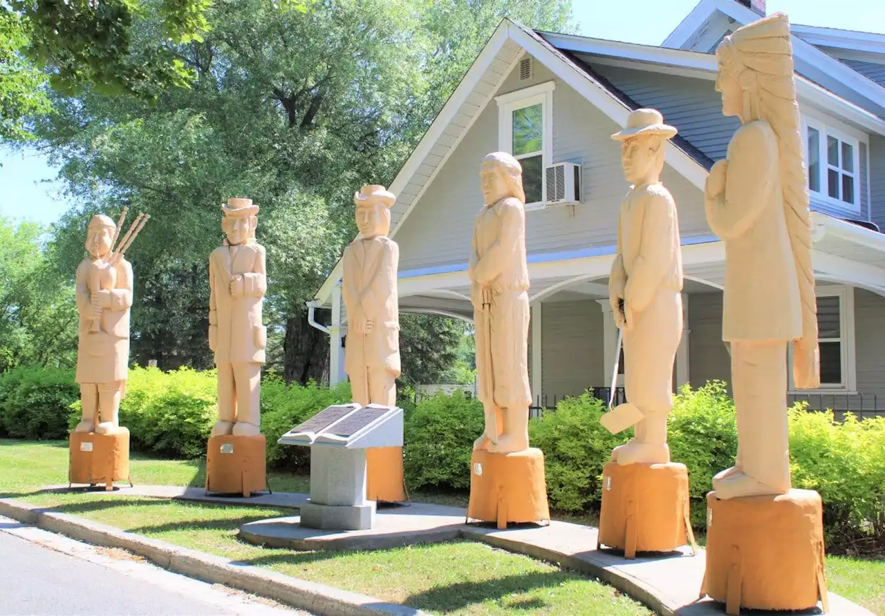 City of Edmundston removes historic wooden sculptures near City Hall due to safety concerns