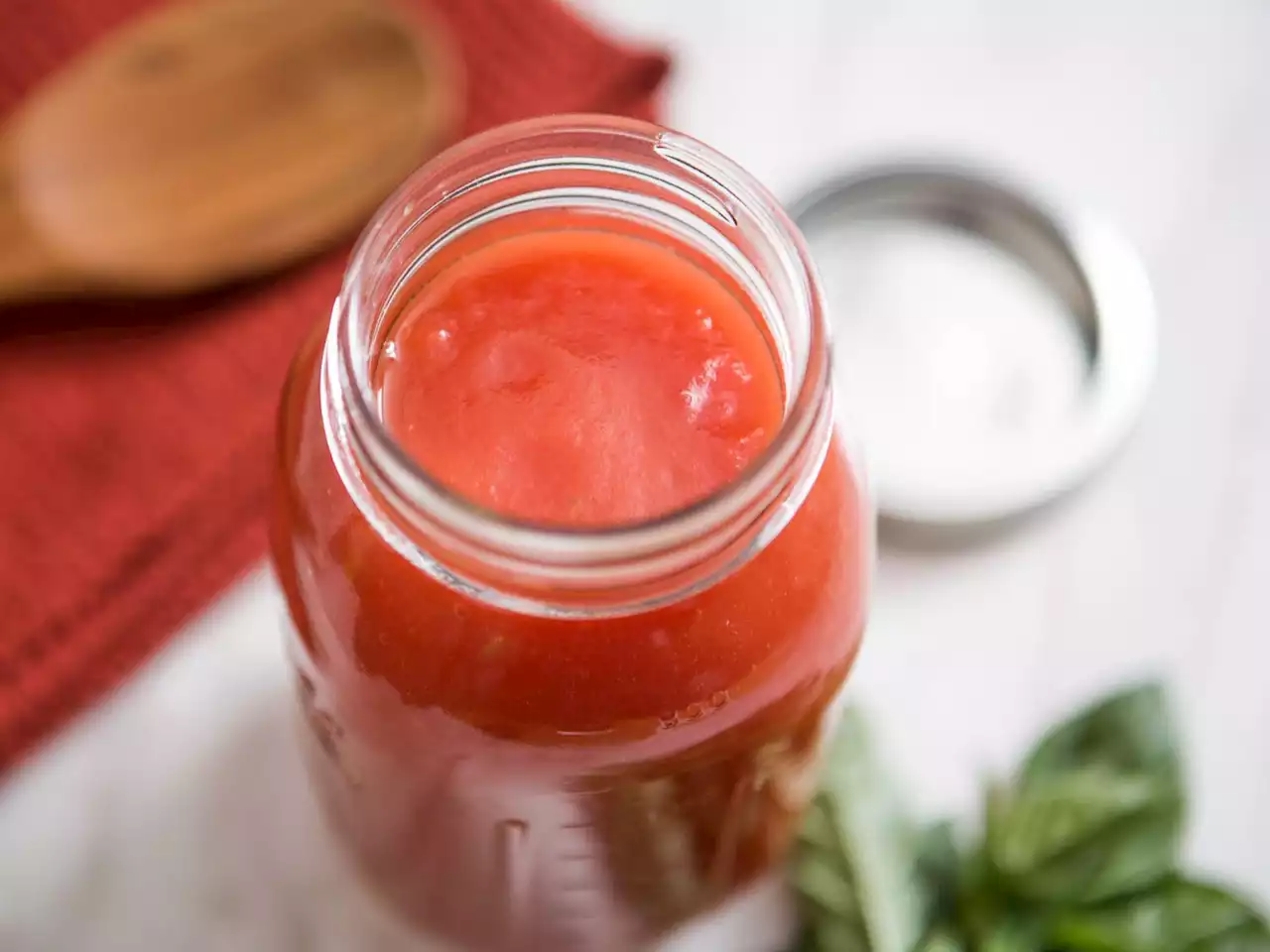 The Best Ways to Make Simple Fresh Tomato Puree