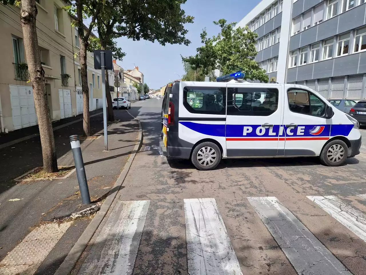 « Ça fout la trouille » : un lycée de Dordogne évacué après un appel malveillant