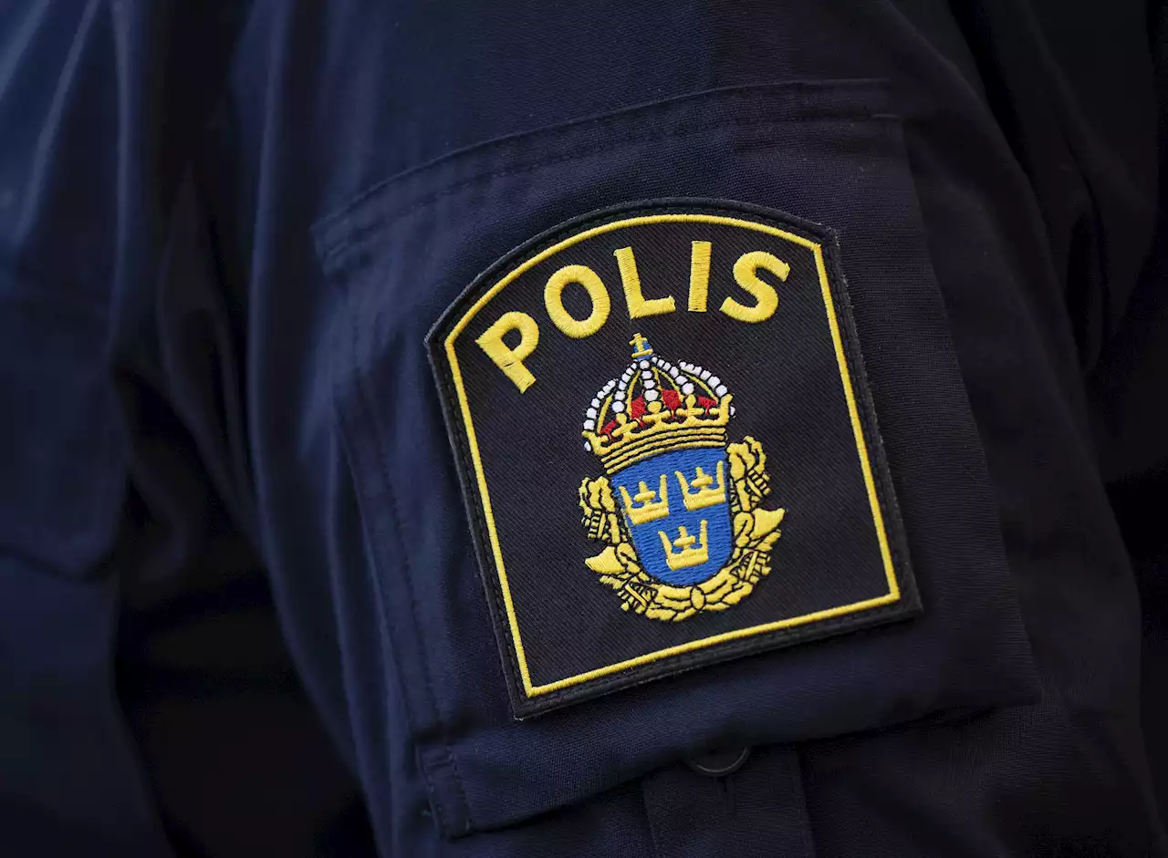 Två anhållna för inblandning i mord på 14-åring