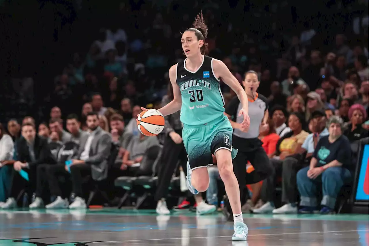 Stewart sets WNBA single-season points record