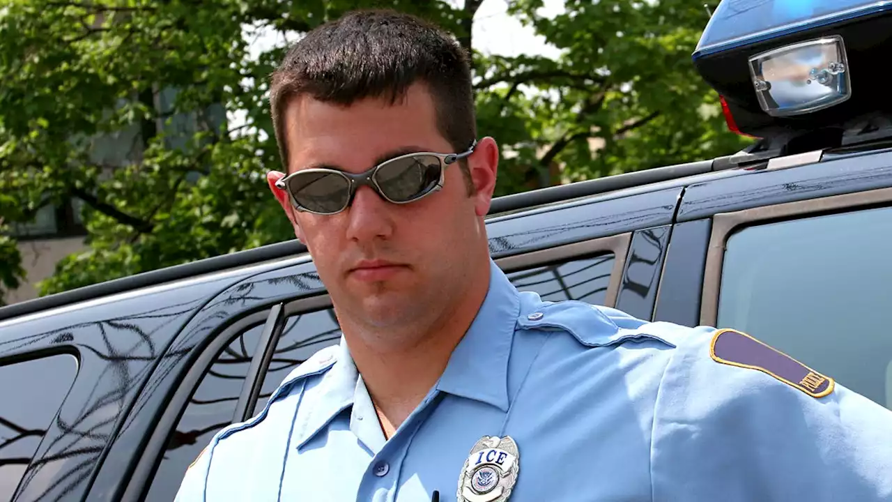 ICE Agent Jealous Of Cop Who Gets To Kill Actual Americans