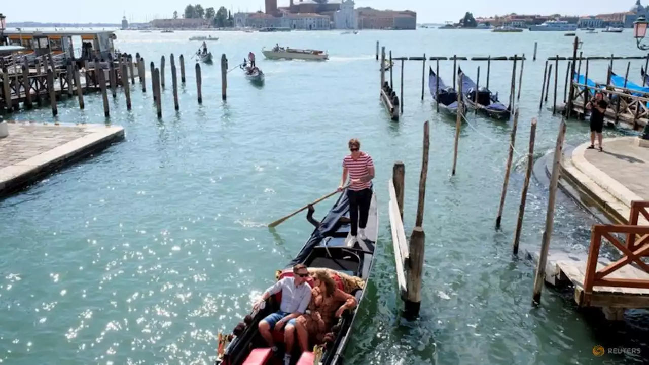 Venice to start charging visitors entry fee next year