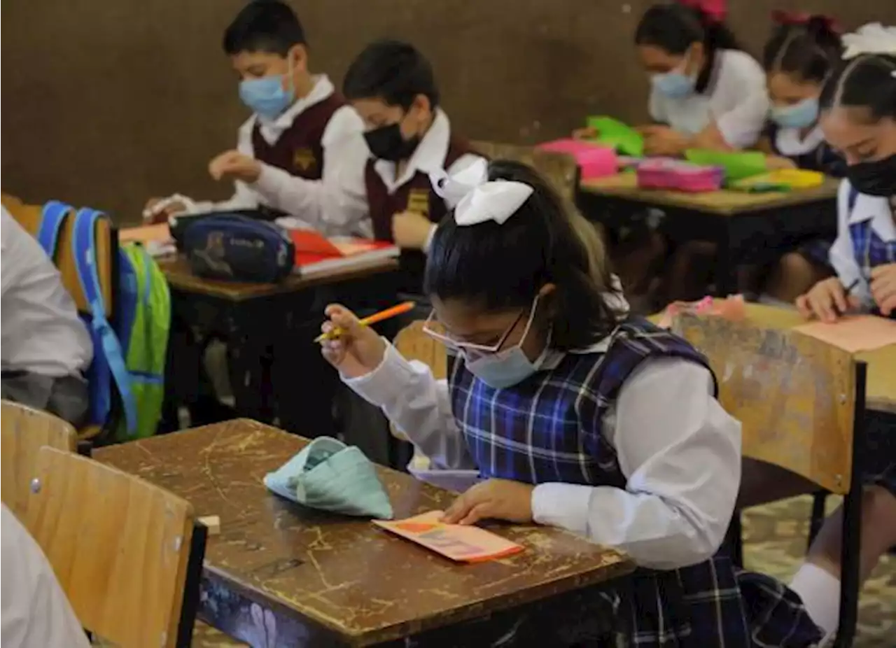 Clausura Protección Civil tres aulas de primaria por inseguras en Saltillo; había riesgo de derrumbe