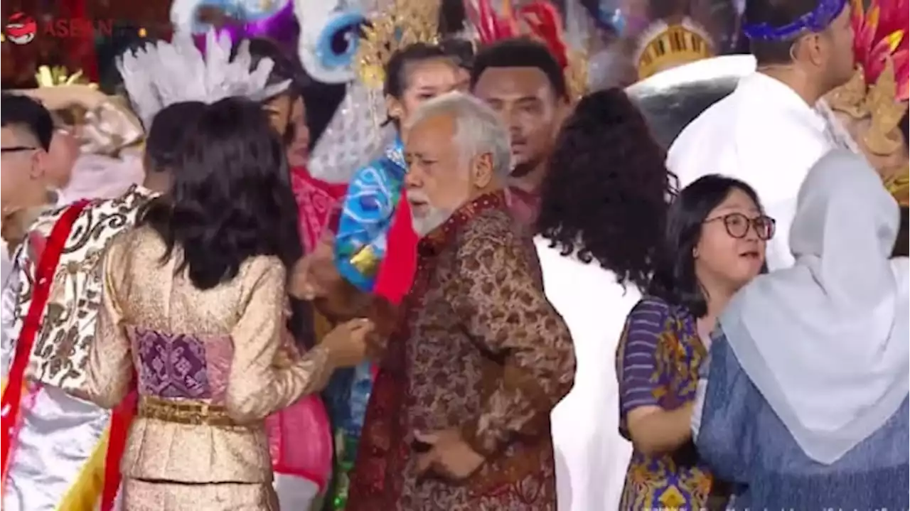 Asikin Aja, PM Timor Leste Xanana Gusmao Joget di Atas Panggung Usai Gala Dinner KTT ASEAN