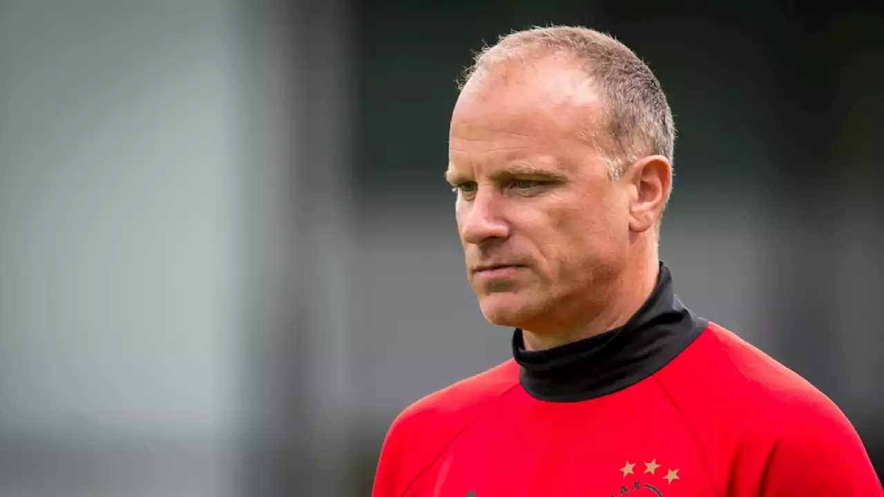 Bergkamp geopperd voor RvC Ajax: ‘Dan heb je het Ajax-bloed terug’