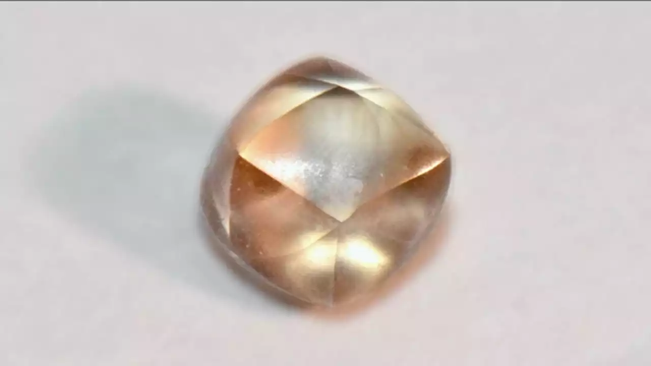 7-year-old finds second-largest diamond of the year at park in Arkansas