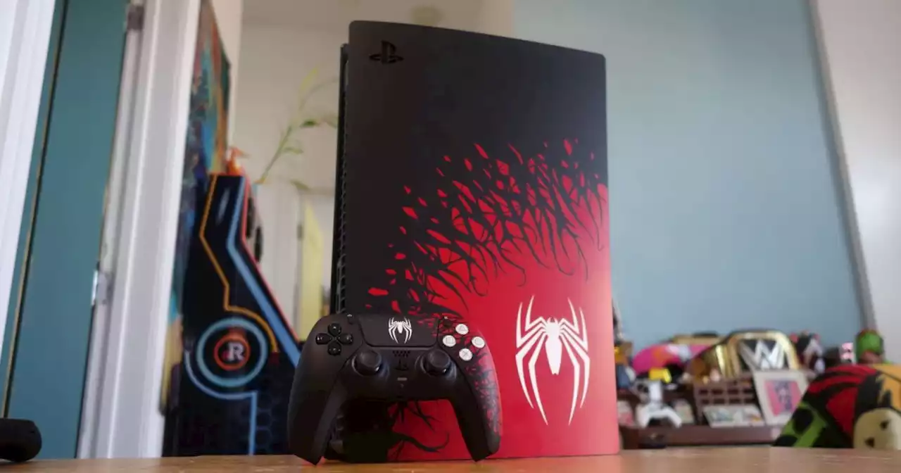 Sony's Spider-Man 2-themed PS5 is a mighty special edition