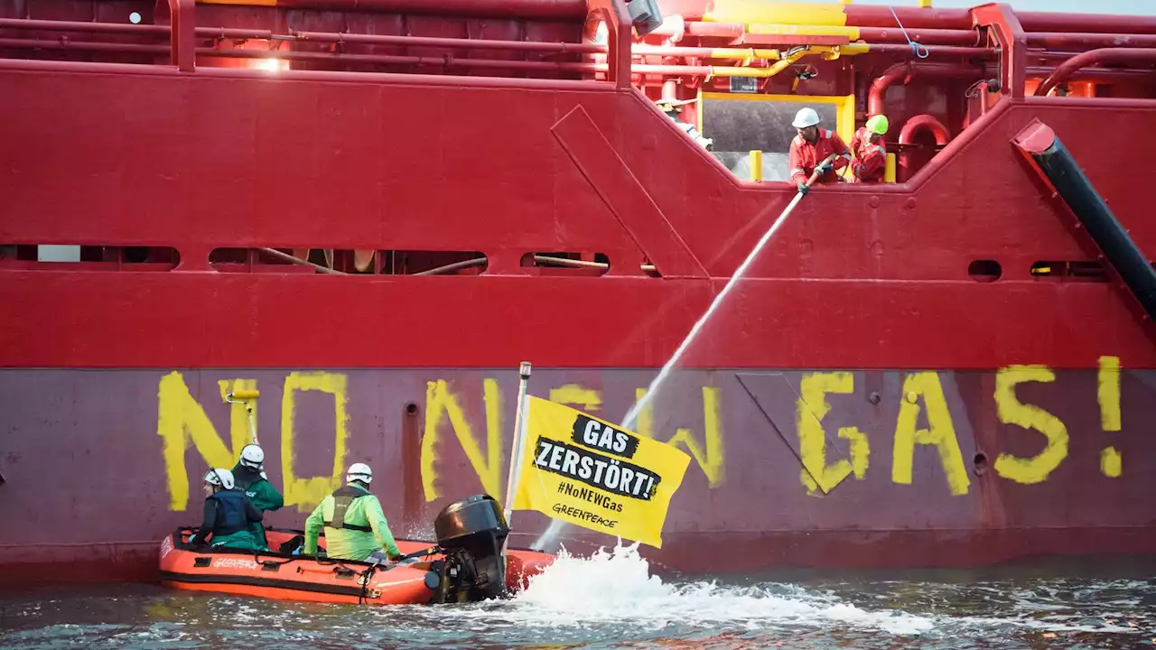 - Greenpeace-Protest am geplanten LNG-Terminal auf Rügen