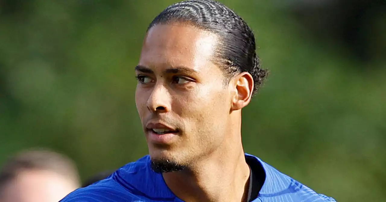 Van Dijk details Klopp talks over Liverpool future and makes 'not typical' claim