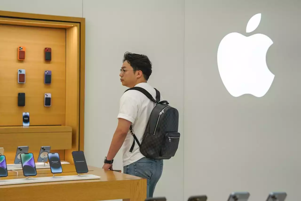 China prohíbe los iPhone a sus funcionarios y provoca una fuerte caída de Apple en Bolsa