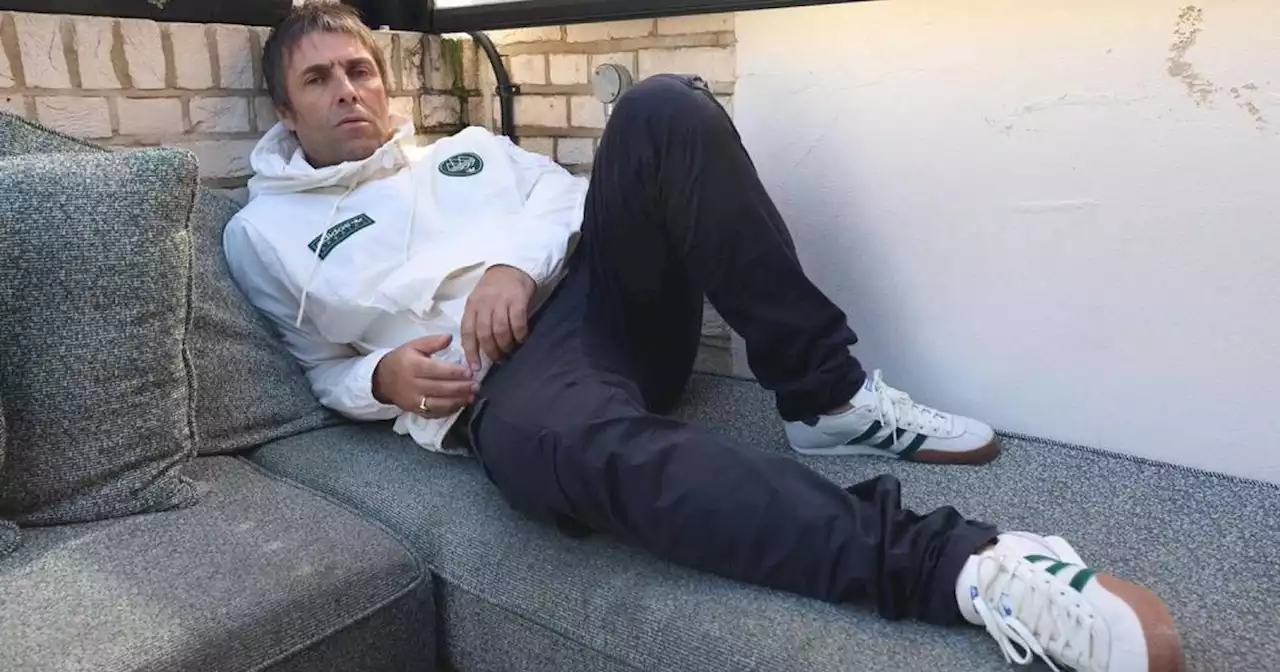 Liam Gallagher le pone rock a las Adidas SPZL: así son las Bottle Green