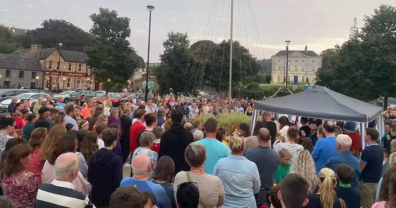 Heartbroken community gathers at vigil for girl who died in Cork beach tragedy