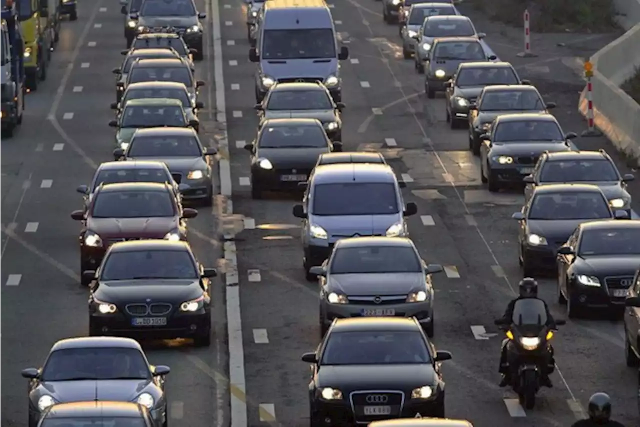 Motorrijder komt om tijdens rijles op E40