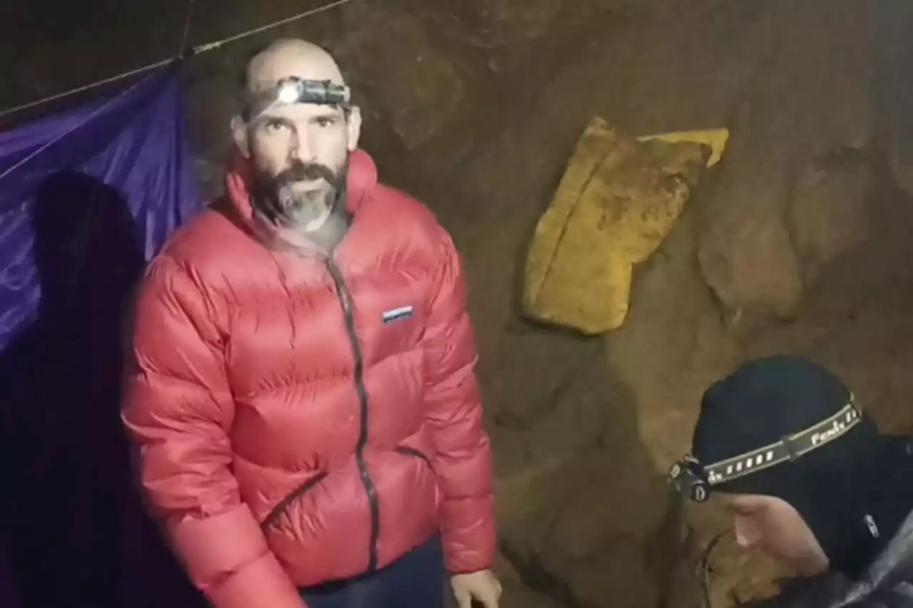 Trapped US explorer thanks authorities in emotional video from Turkish cave