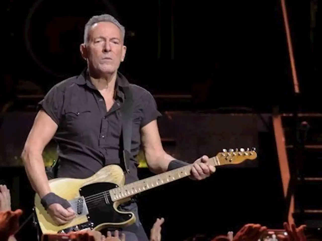 Bruce Springsteen postpones September shows, citing doctor’s advice regarding ulcer treatment