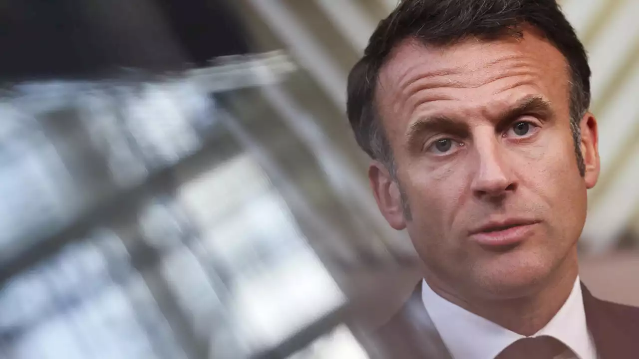 Emmanuel Macron écrit aux chefs de partis et annonce une conférence sur les bas salaires