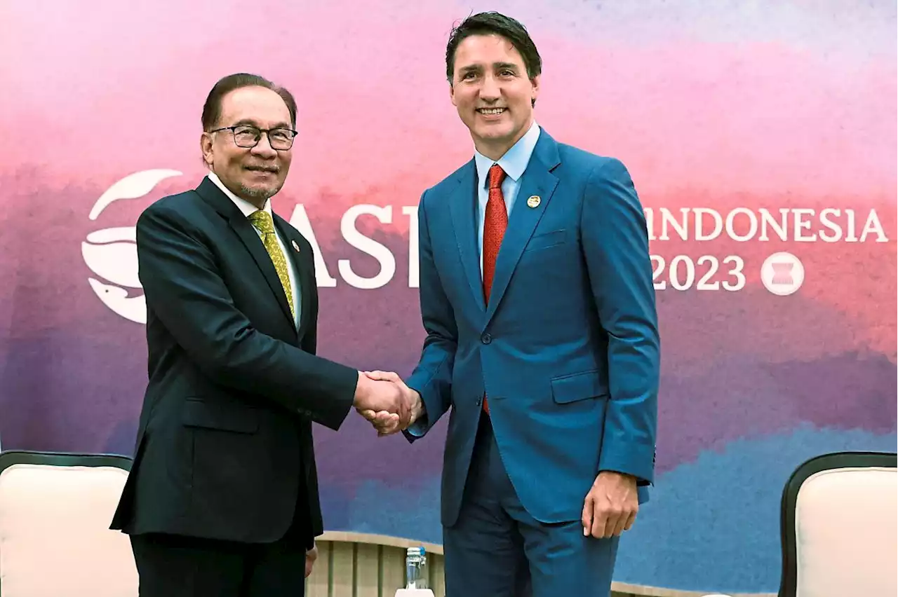 Asean contemplates China