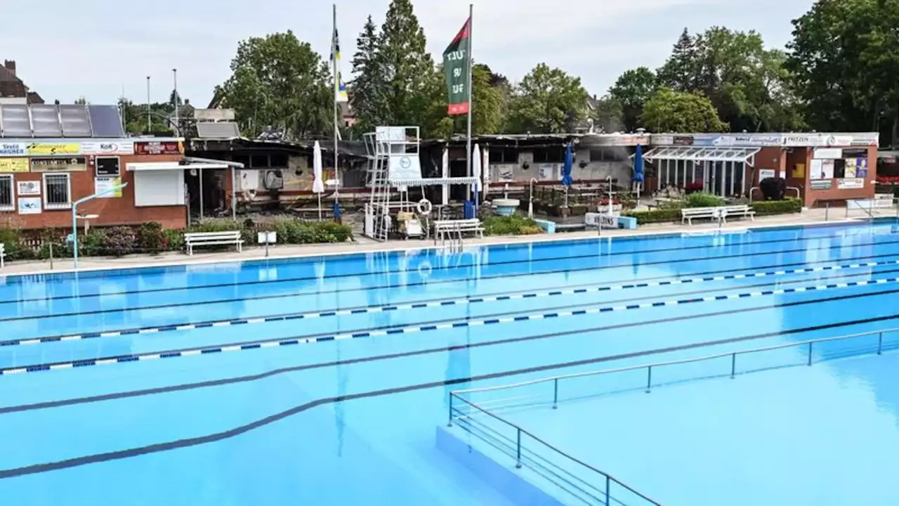 Polizei ermittelt Tatverdächtige nach Brand in Emder Freibad