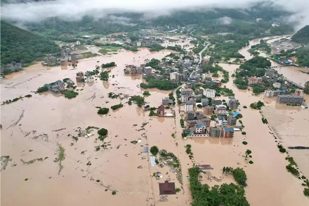 South China soaks as rains from Haikui continue to pound region