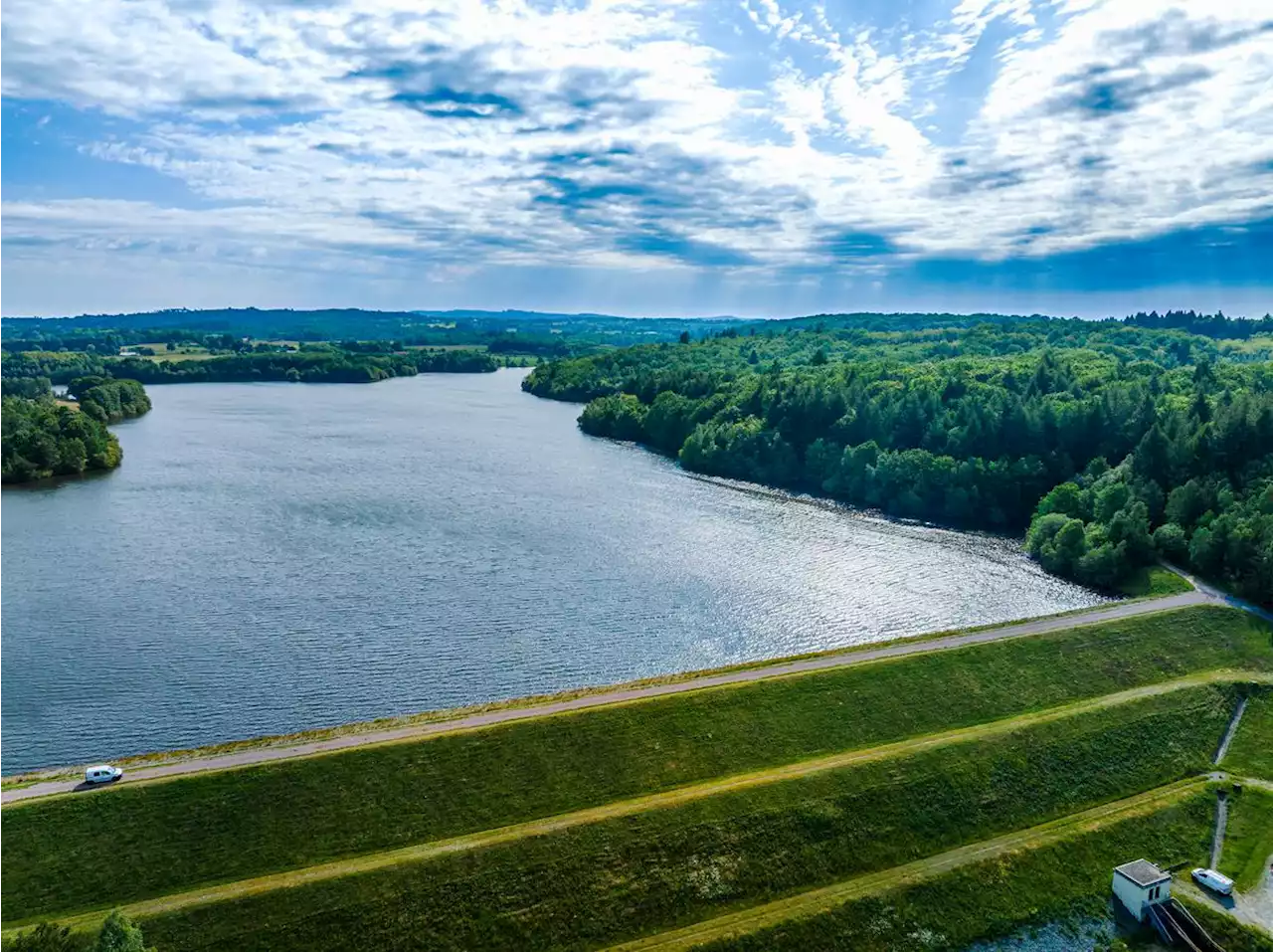 Sécheresse : la pêche interdite sur un barrage de Dordogne