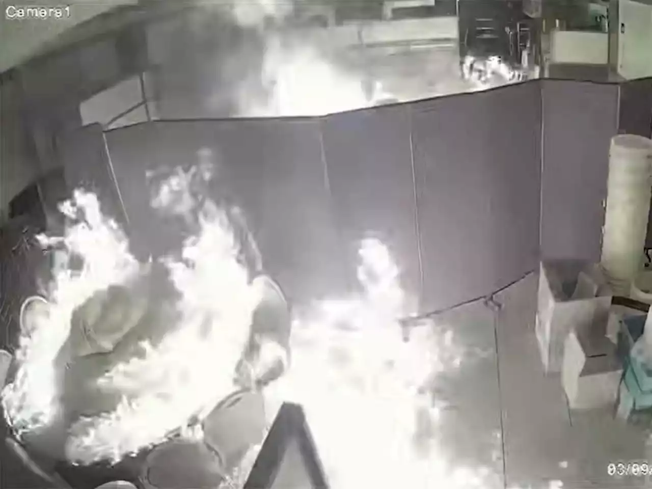 Video released in hunt for firebugs who targeted Richmond Hill businesses in same plaza