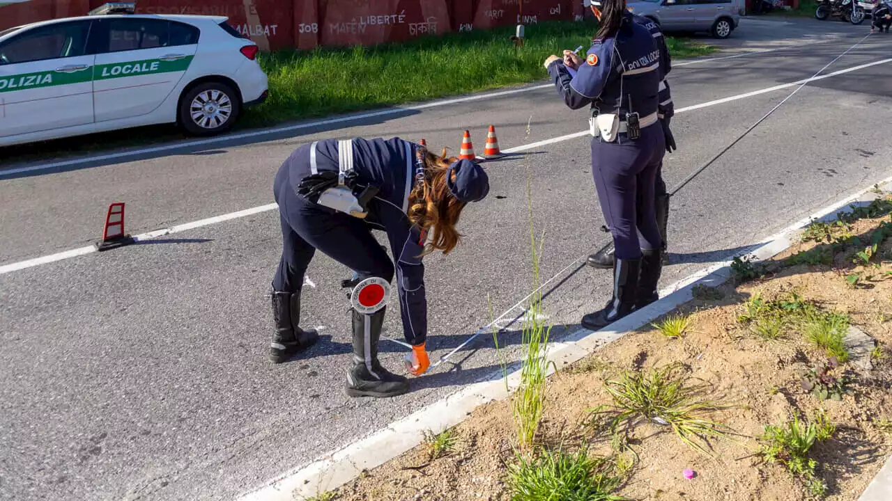 Bici travolta da un suv in rettilineo: il dramma di Renato, morto sul colpo