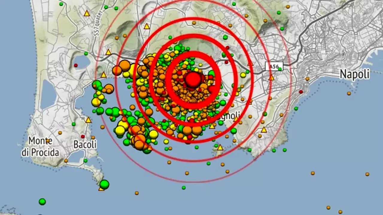 Forte terremoto a Napoli: sciame sismico ai Campi Flegrei