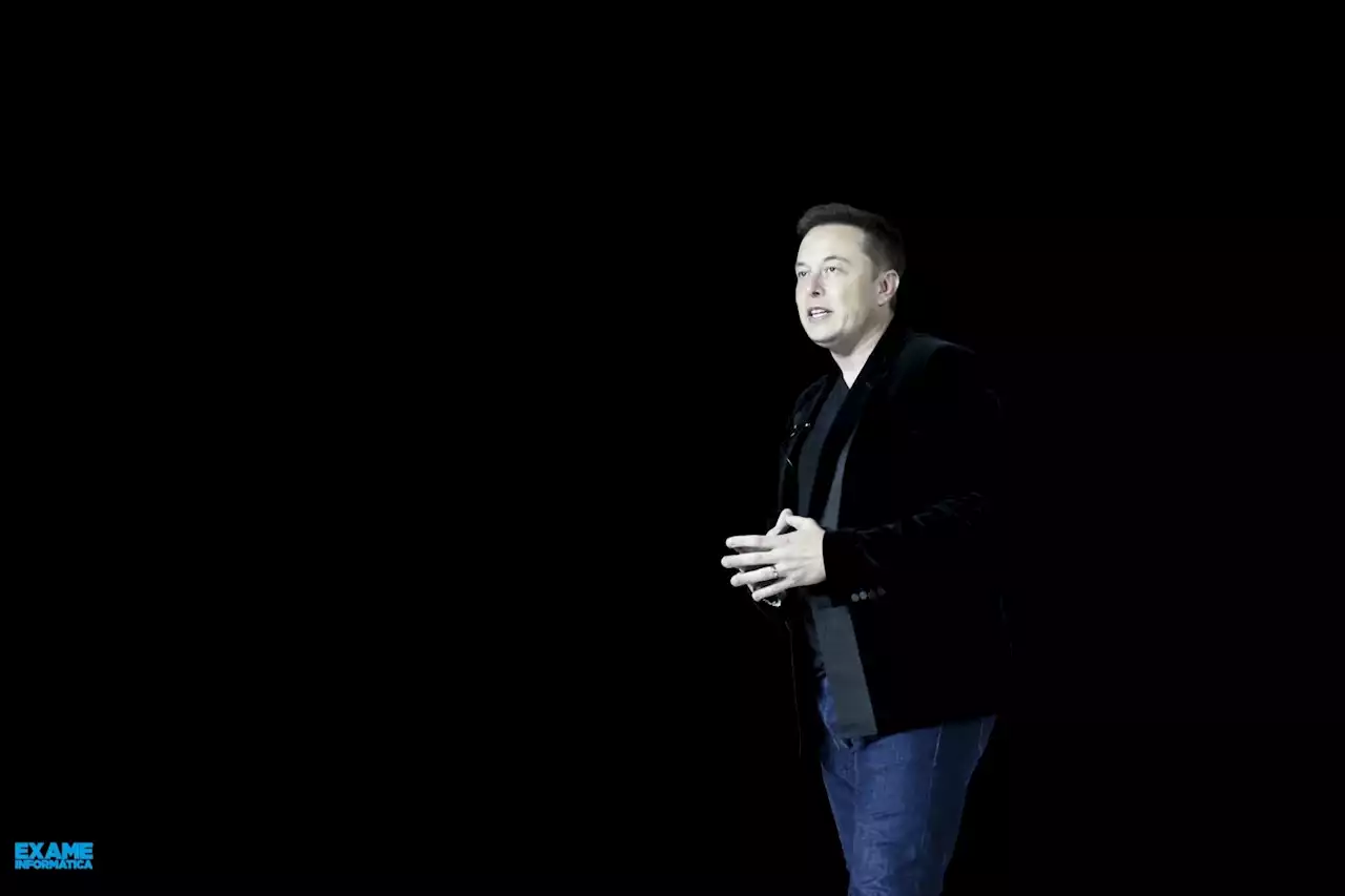 | Elon Musk esteve uma hora enfiado num armário para evitar que a Deepmind fosse comprada pela Google