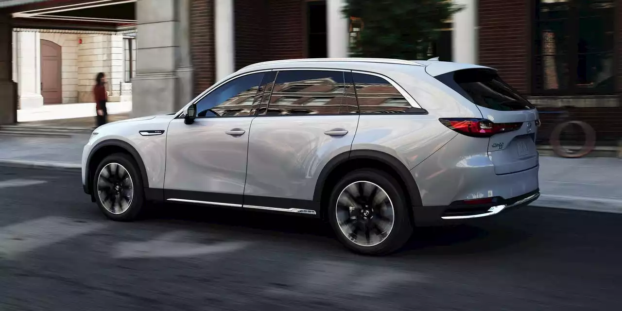 2024 Mazda CX-90 PHEV: A Slow Walk to the EV Revolution