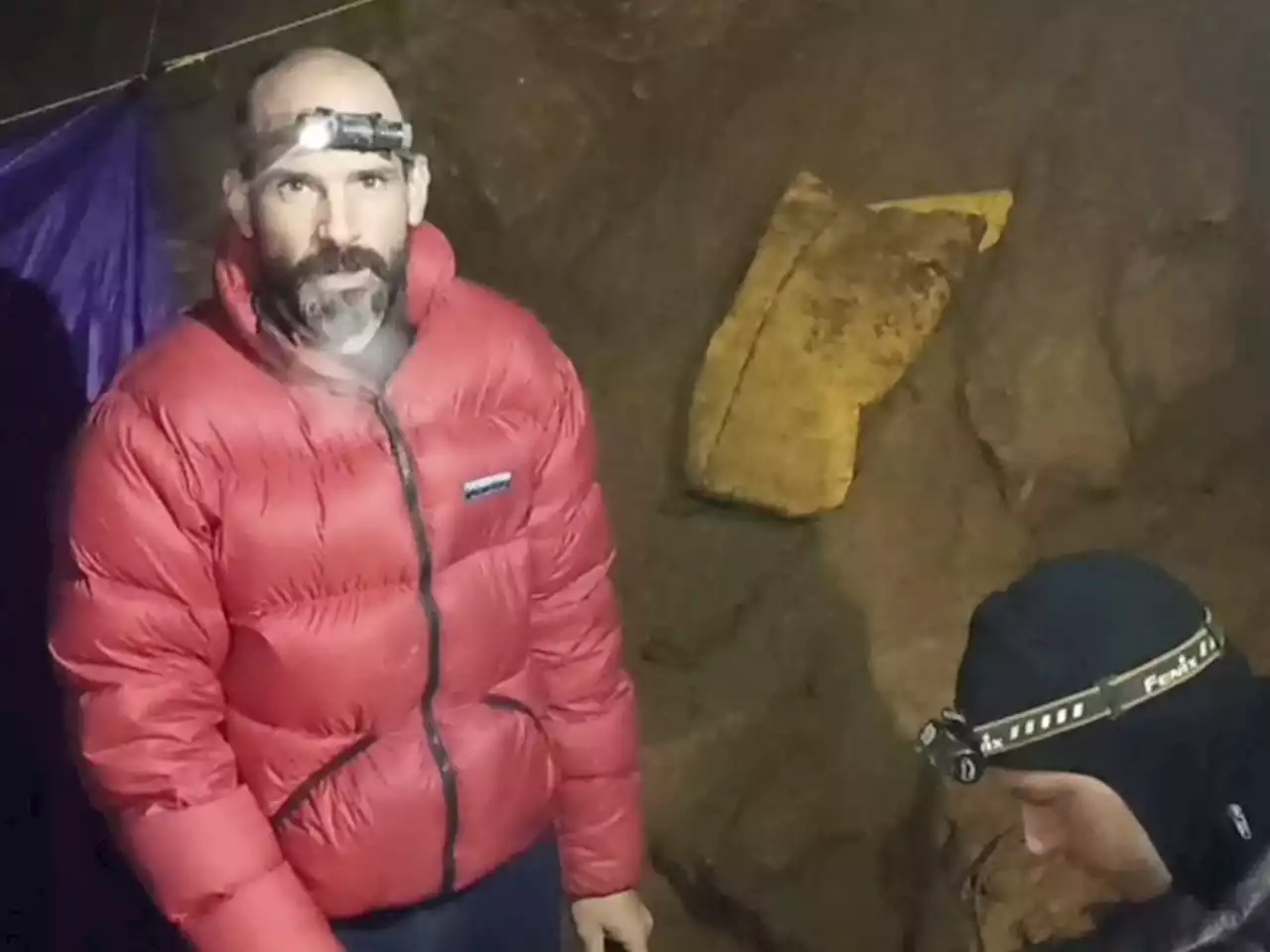 Rescuers may soon try to remove sick researcher from 1,000m down in Turkish cave