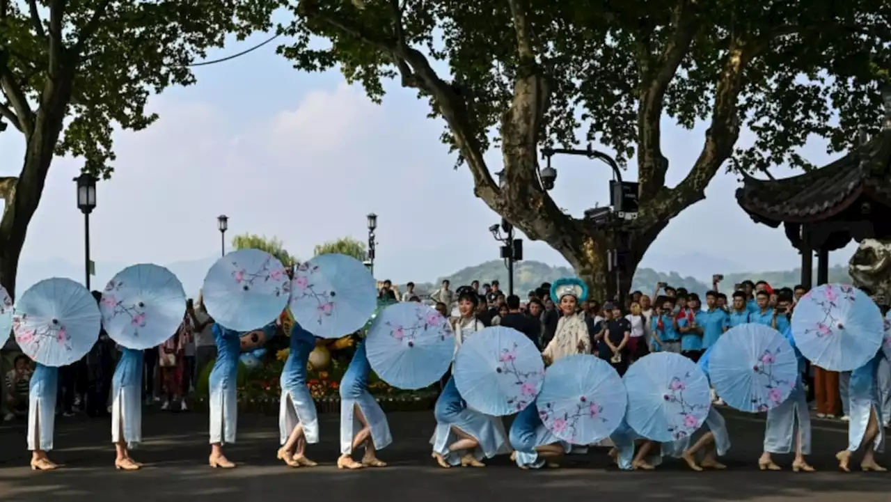 Thousands turn out for launch of Asian Games torch relay in Hangzhou