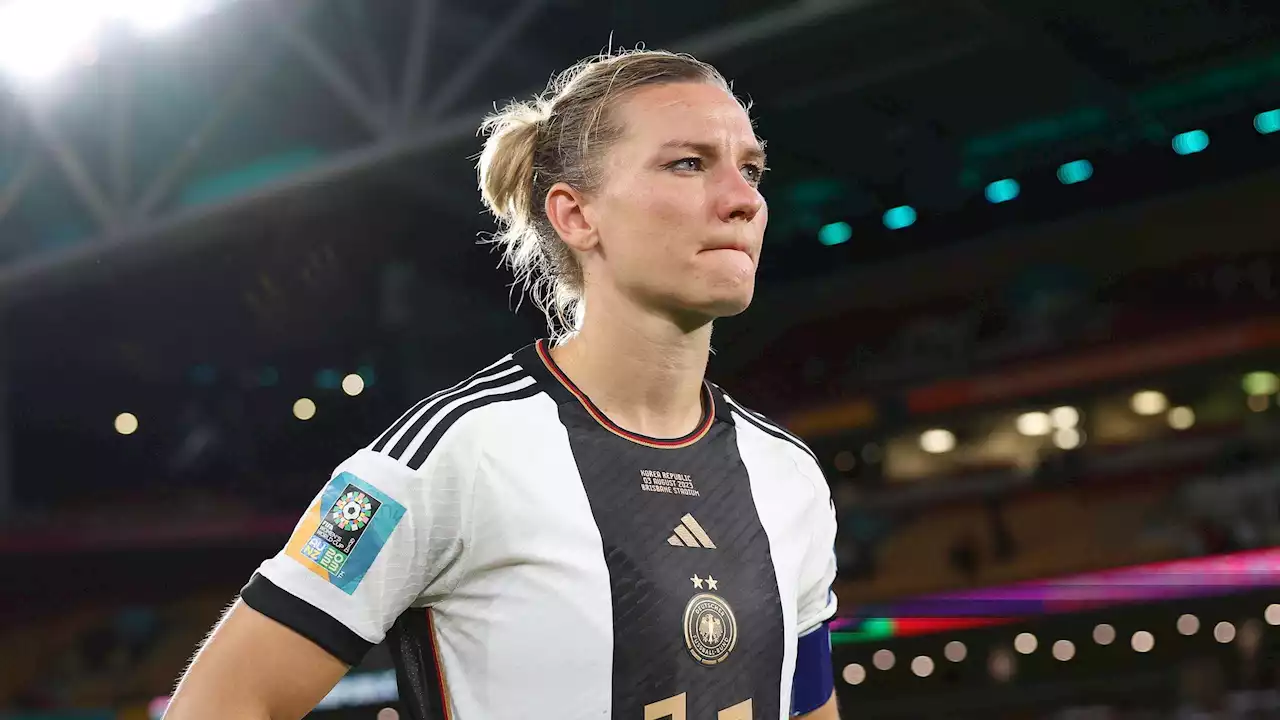 DFB-Kapitänin Alexandra Popp übt Kritik an unhöflichen Fans: 'Das Gefühl, dass ich ein Gegenstand bin'